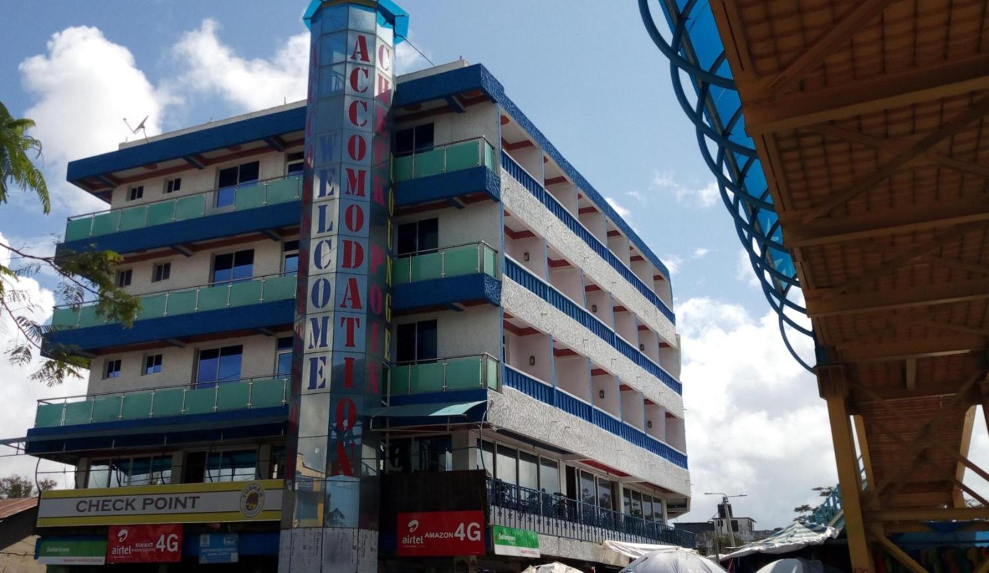 Checkpoint Inn Hotel, モンバサ エクステリア 写真